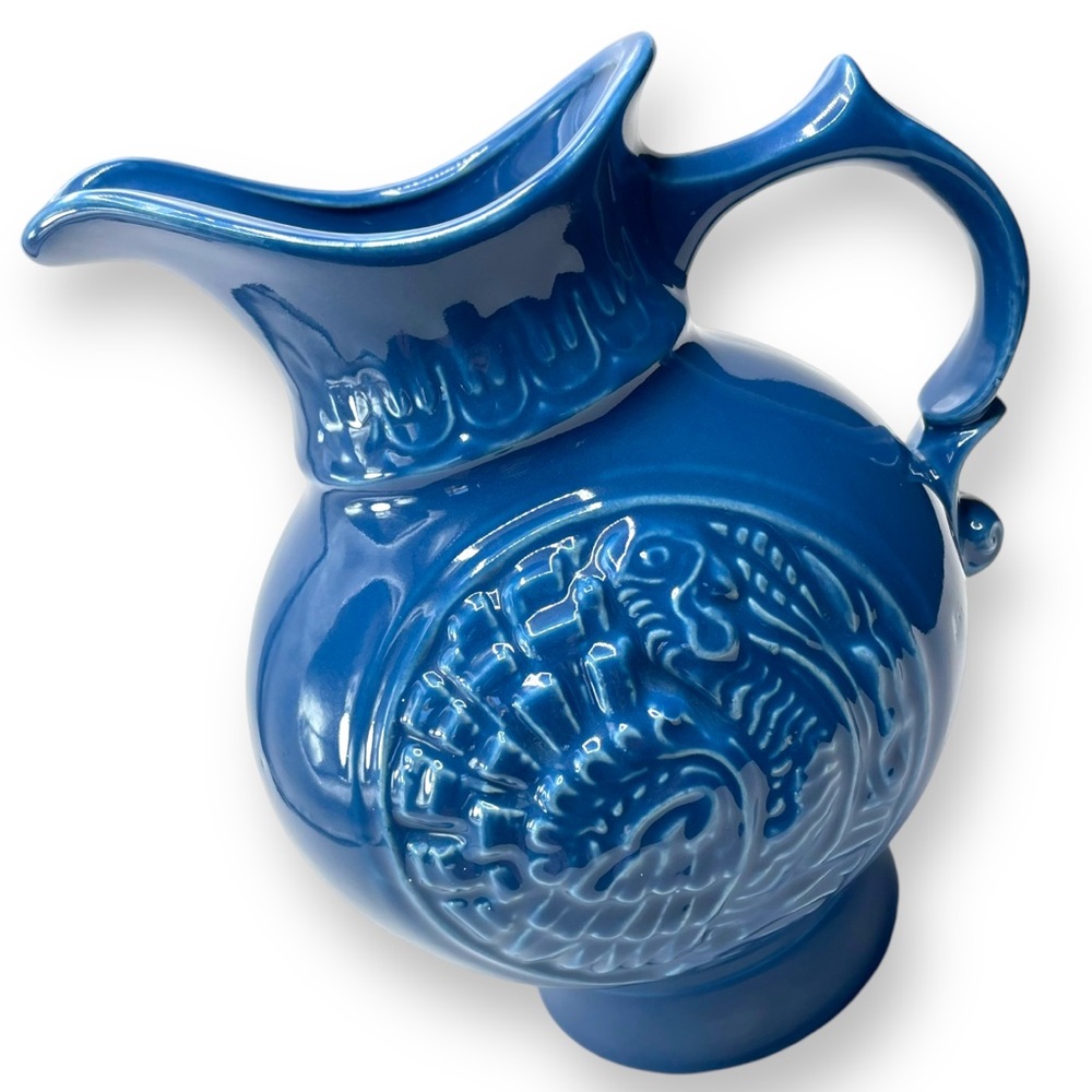 McCoy Vintage 1968 Art Pottery Blue Turkey Pattern 64 oz Water Pitcher Vase USA